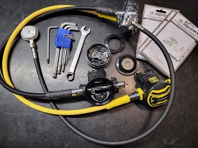 Service av 1st trinn, 2nd trinn, octopus og manometer inkl service kit (System 3)